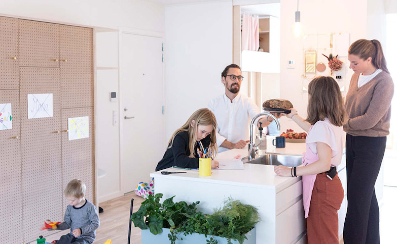 靈活收納妙招！丹麥清新木質系親子公寓