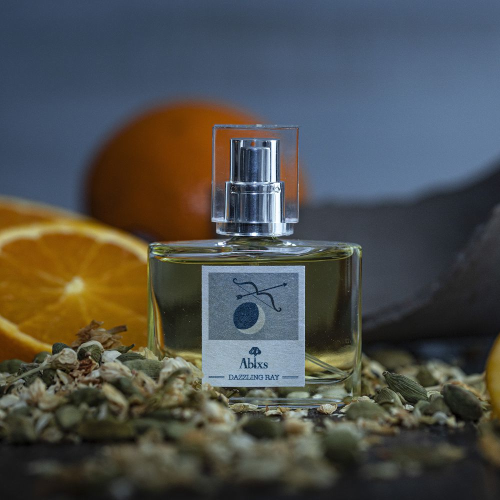 新月與滿月的味道聞起來如何？帶有神秘陰柔感的日本月相香水 MOON EAU COLLECTION 