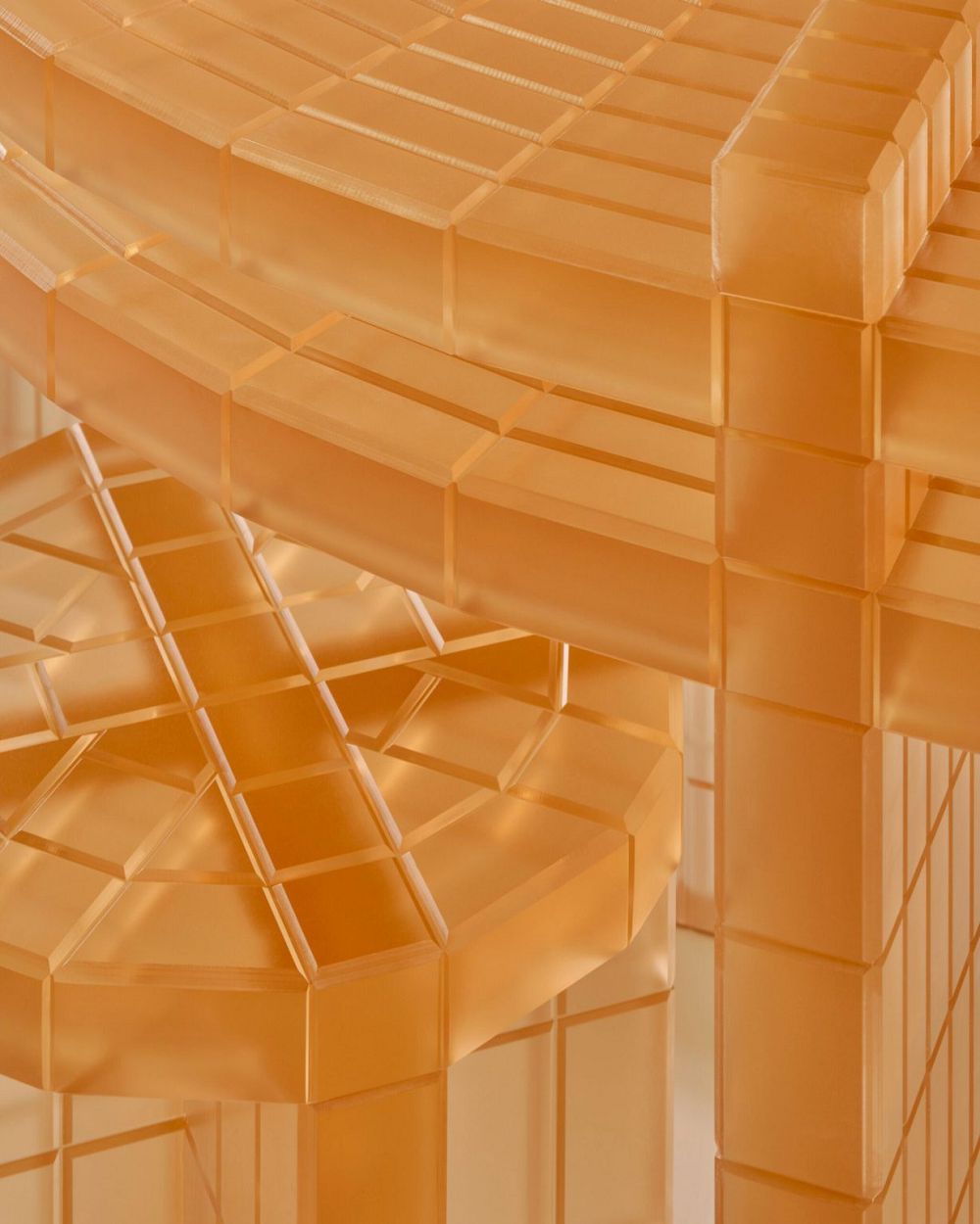 呈現光影穿透之美！微型建築般的家具Metropolis如同半透明磚塊的朦朧設計