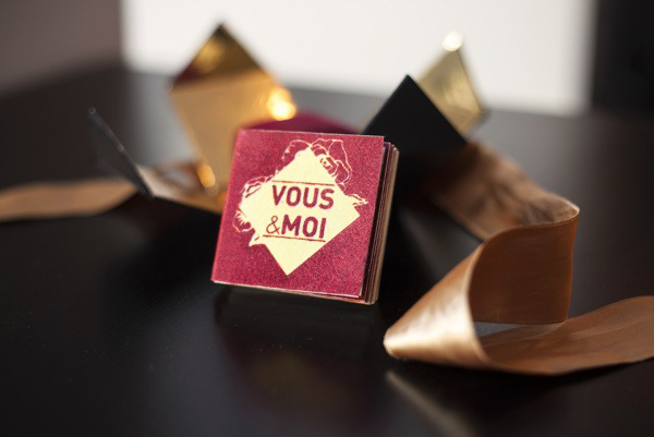 向好工作求婚，訂婚戒指盒履歷表