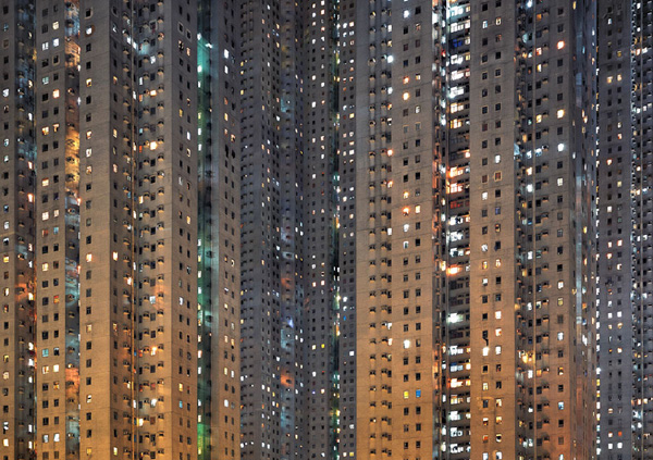 這可不是接龍還是電腦壞掉！密密麻麻的城市風景