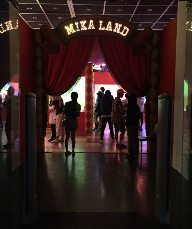 【觀展心得】惡女其實有顆溫柔的心 - 蜷川實花華麗至極，絢爛奪目的影像世界