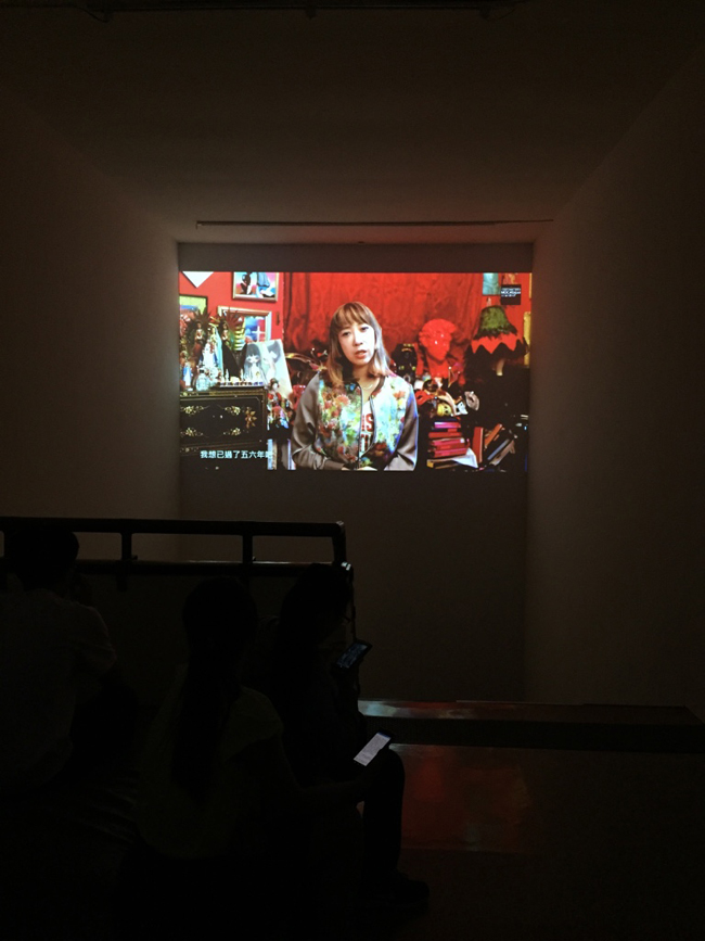 【觀展心得】惡女其實有顆溫柔的心 - 蜷川實花華麗至極，絢爛奪目的影像世界