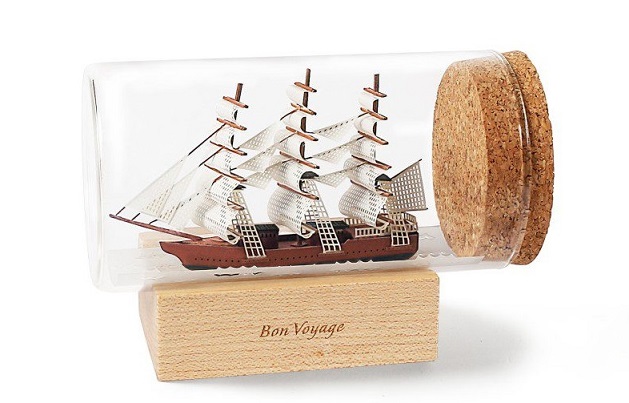 當法國時裝遇見日本文具！誠品還有自製植栽燈、瓶中景等手作商品喔