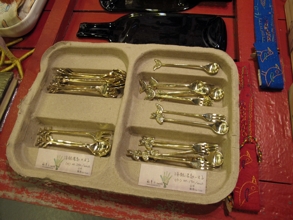 【2013台灣設計師週】逛到腳酸買到手軟的「3x3 設計產業形象展」