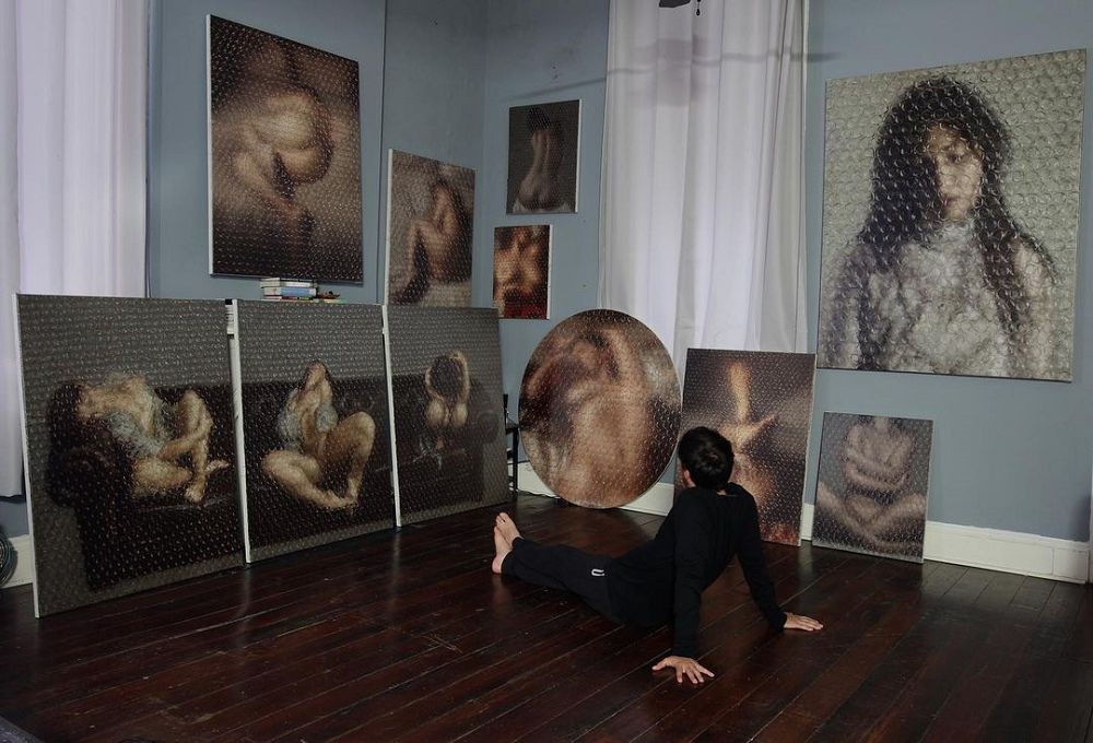 好想捏破它！古巴藝術家Darian Mederos畫出超擬真的泡泡紙油畫