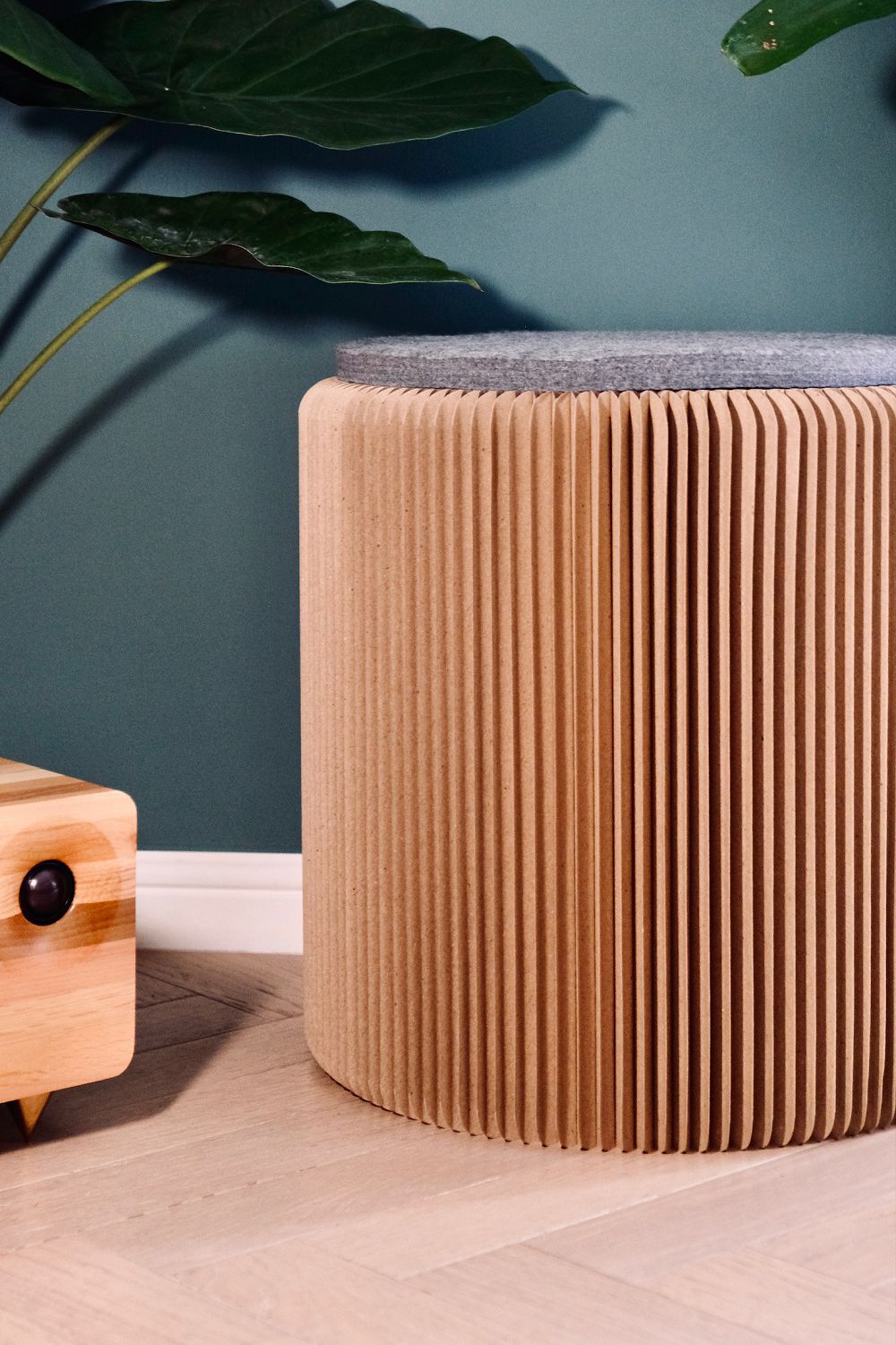 全新旅行心體驗「循秘旅途 Circle Journey」! 林果良品皮革拖鞋、台電文創人孔蓋杯墊等環保選品打造循環客房