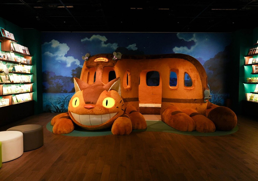 日本名古屋「吉卜力公園」亮點！真實版霍爾的移動城堡、龍貓公車亮相5大園區