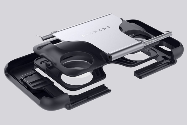 輕薄 VR 眼鏡手機殼，按一下聲光世界彈出於眼前