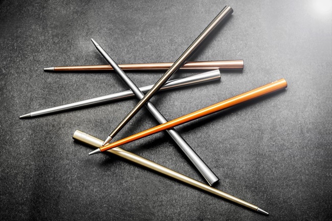 不用墨水也不用筆芯， Napkin 永恆無印筆帶你感受大藝術家的手感溫度