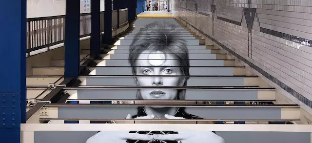 用創意妝點地鐵站！普普風、汪星人、搖滾樂手……盤點全球特色地鐵裝飾讓車站瞬間變展館