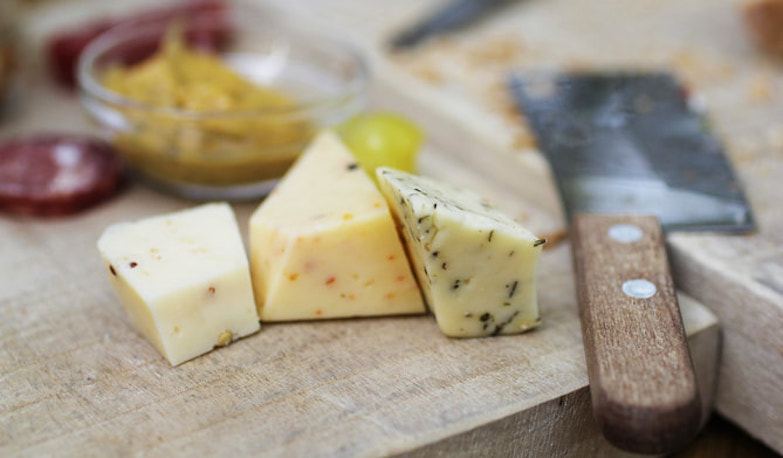 【長知識】究竟為何越臭的起司乳酪越香濃！