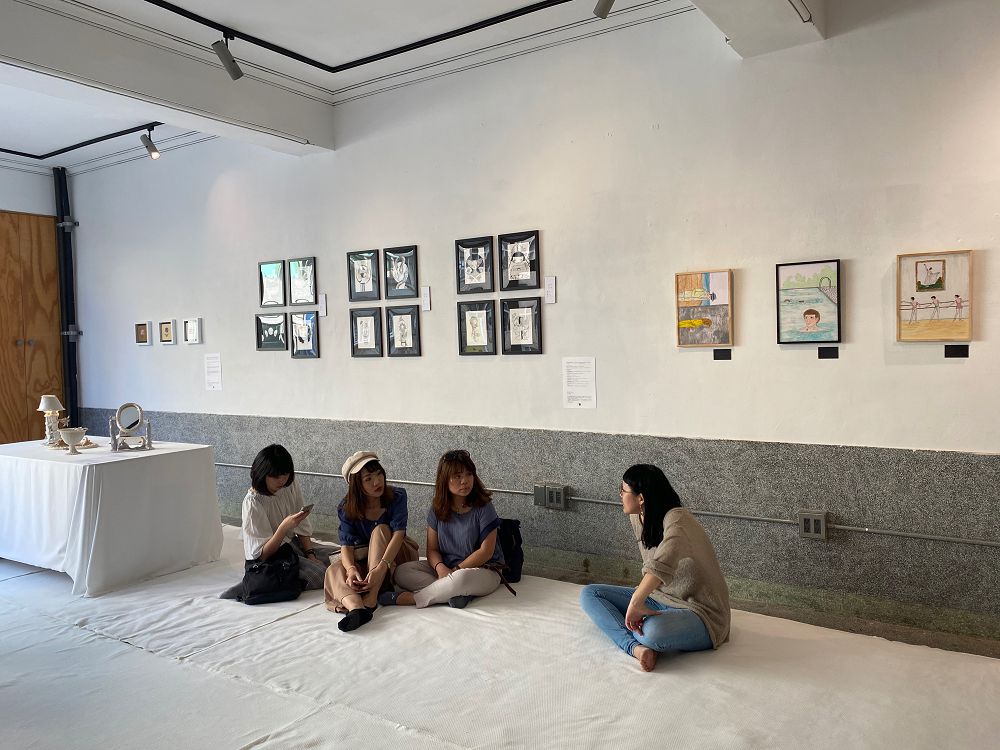 迪化街知名咖啡館花園展出「同溫層」世代的厭世藝術!《恆溫日常,鬆軟綿密的爆炸》一窺那又厚又暖的創作日常