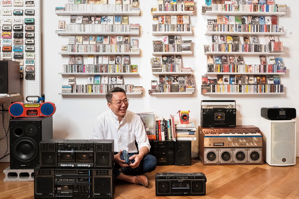 懷念的往日情懷！台中美村路「感傷唱片行」台灣唯一的懷舊卡帶專賣店