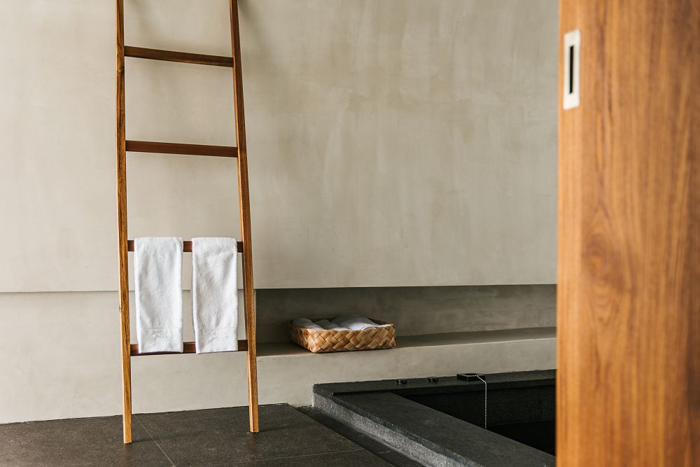 宜蘭礁溪住宿「了了礁溪」亮點！自然洋行操刀以樹洞為靈感、孟宗竹包覆的詩意建築