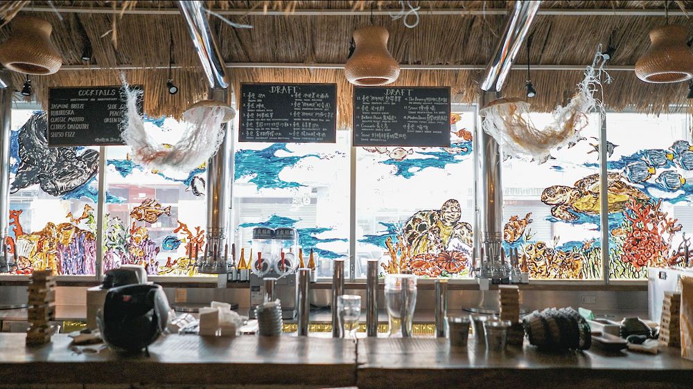  台北「Driftwood 西門町」漂流木風格酒吧！攜手Taiwanderful回收海廢成藝術品