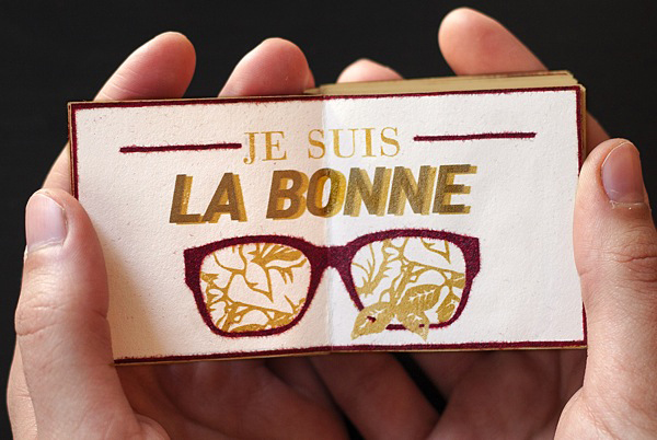 向好工作求婚，訂婚戒指盒履歷表