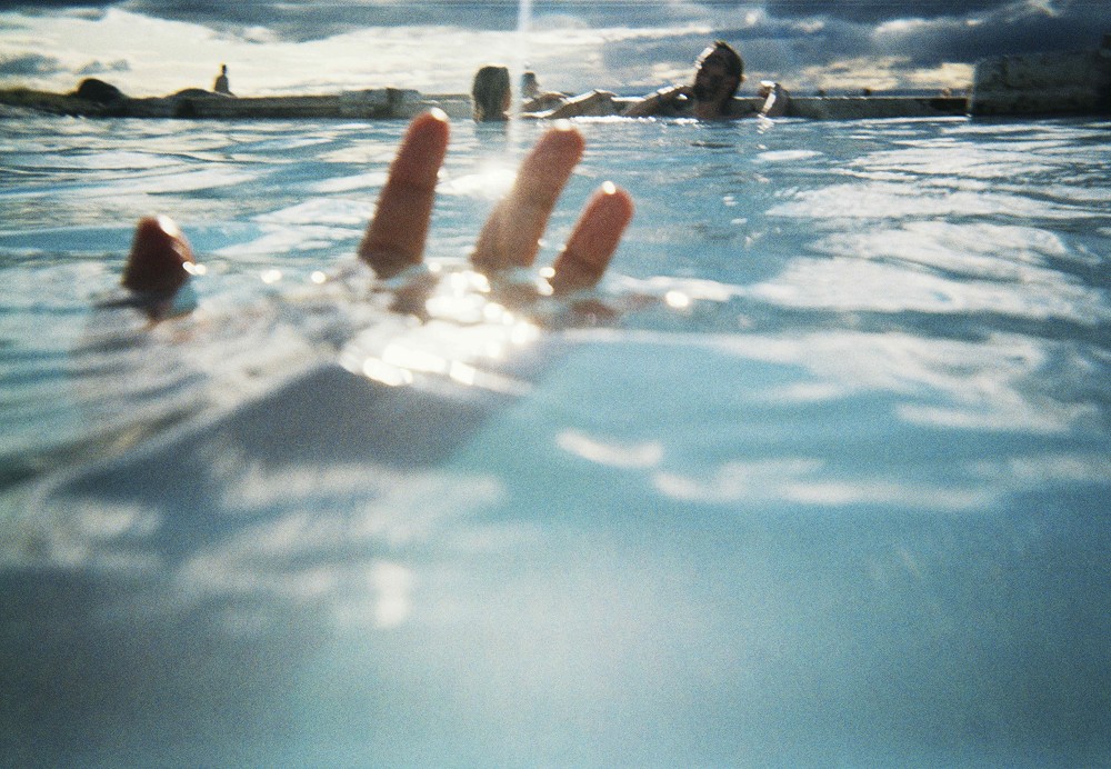 日本攝影師石田真澄個展「swim in spring」台北登場！鏡頭下日常感的夏帆與冰島風景