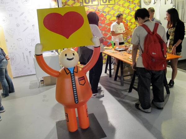 【2013台灣設計師週】逛到腳酸買到手軟的「3x3 設計產業形象展」