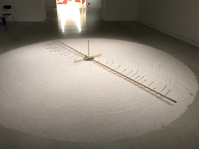 啥？這台掃地機一千萬？ 正宗釘子大師 Günter Uecker