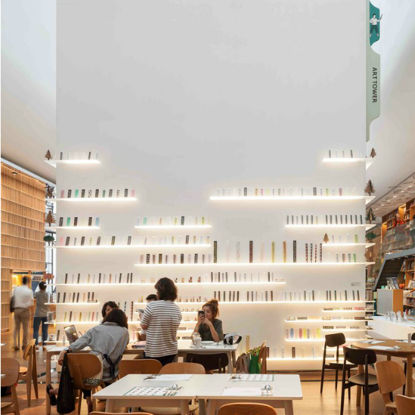 蔦屋書店設計團隊打造！曼谷 Open House 絕美閱讀商場