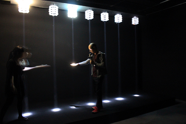 臺北美術獎首獎 王煜松《花蓮白燈塔》海中寫生歷史遺跡