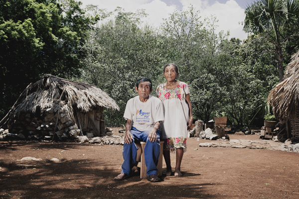 活了超過一世紀,面容平靜的人瑞攝影集