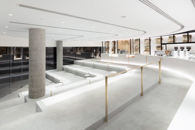 防止眼神交流的 % ARABICA 咖啡店?Nendo 於科威特創意打造符合風俗民情的咖啡空間