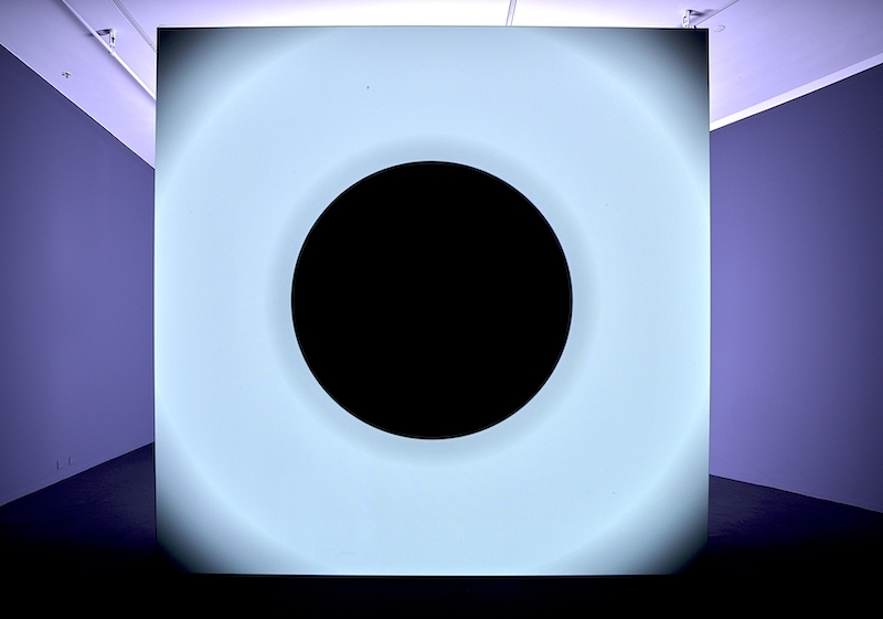 國際聲光藝術家池田亮司睽違十年亞洲最大、最完整個展！北美館年度重磅推出科技感體驗