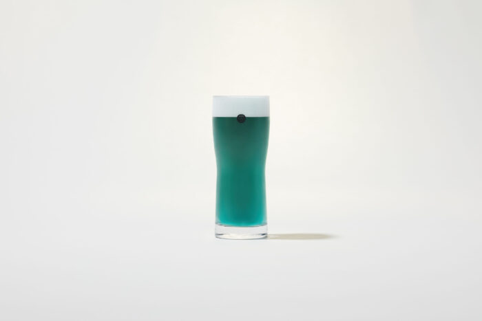 來一杯 AI 調配的「人生釀造 craft」精釀啤酒！20、30、40 歲的色、香、味由數據和職人技詮釋出「世代滋味」