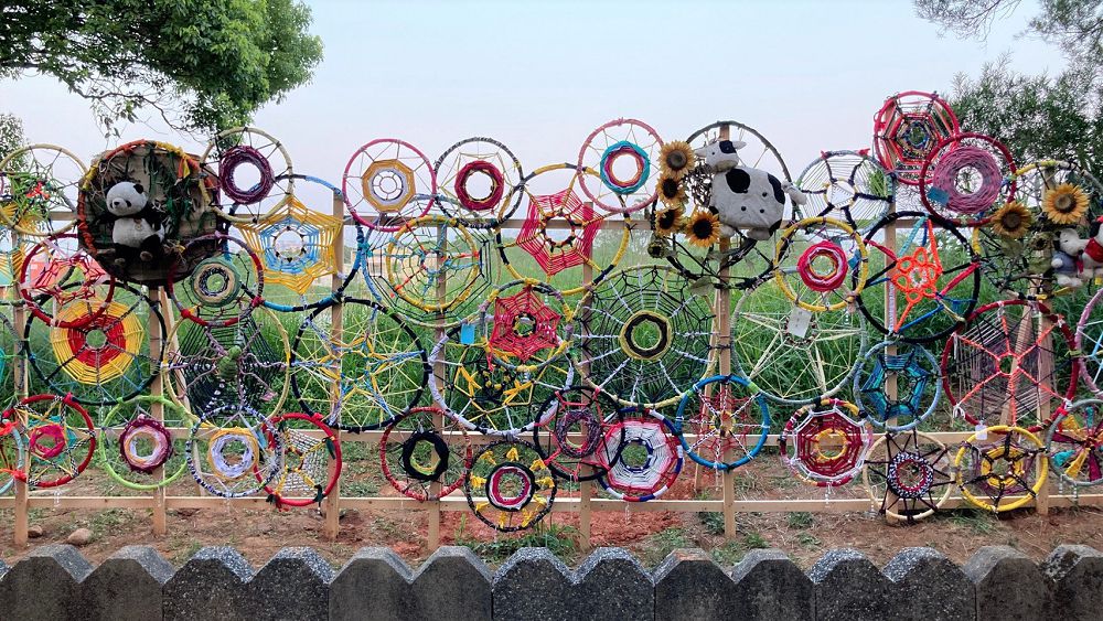 巨型竹編裝置現身自然大地！地面上的雲朵、圖騰迴廊、秘境屋亭等竹子工藝裝置都在 2020 桃園地景藝術節