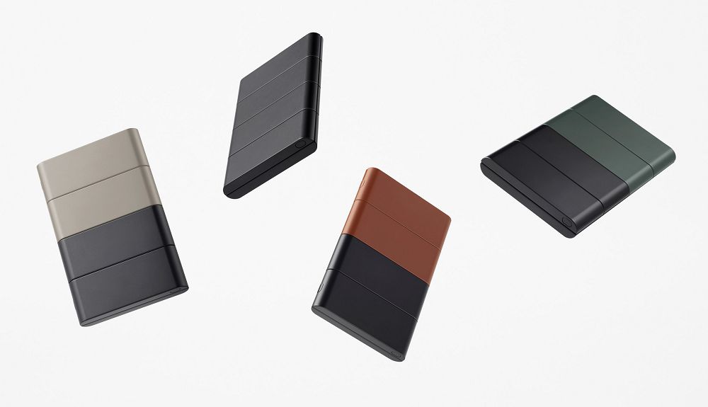 Nendo 設計出信用卡大小的折疊式智慧型手機 Slide-Phone!簡約、俐落又突破想像的未來手機