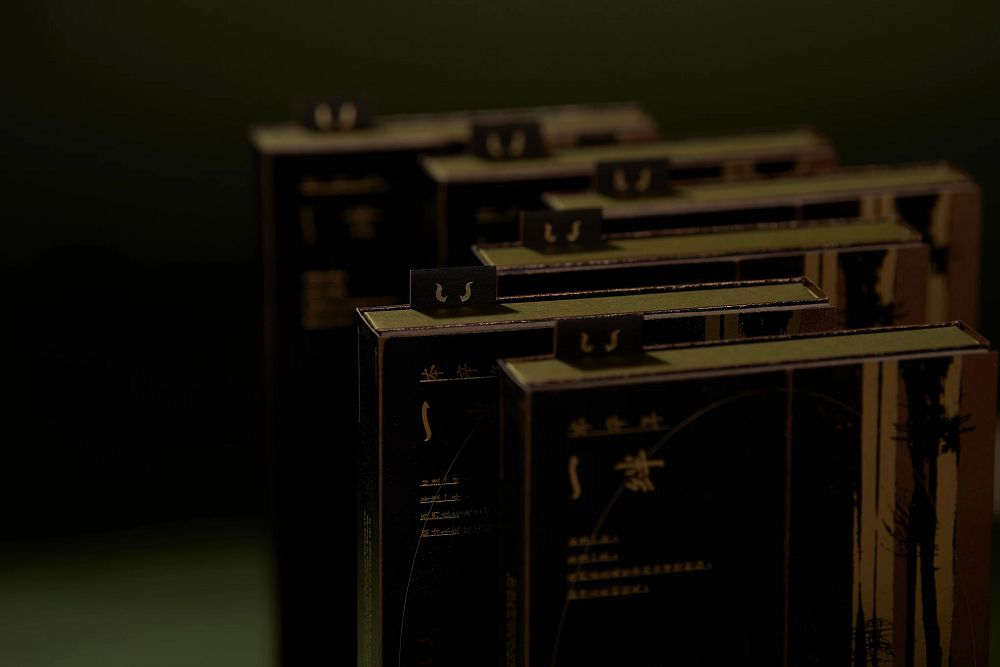 藝術級的燙金紅包組「一絆」！以水牛穿梭為靈感，集結 3 位台灣藝術家的美感紅包袋