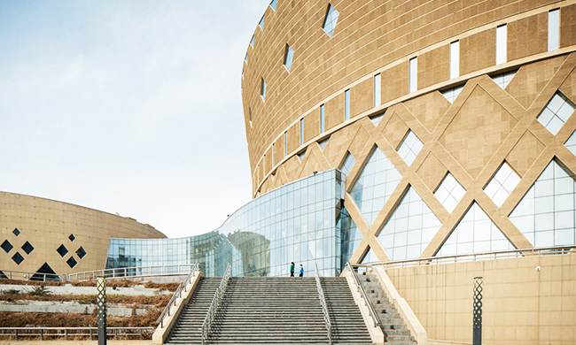 華麗悲歌？還原世界最華美的無人空城－內蒙古鄂爾多斯市