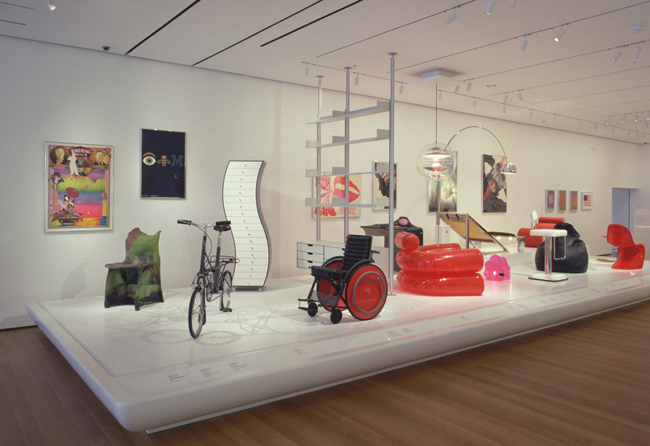 一次看盡 87 年的場佈美學，MoMA 展覽攝影史免費上線囉！