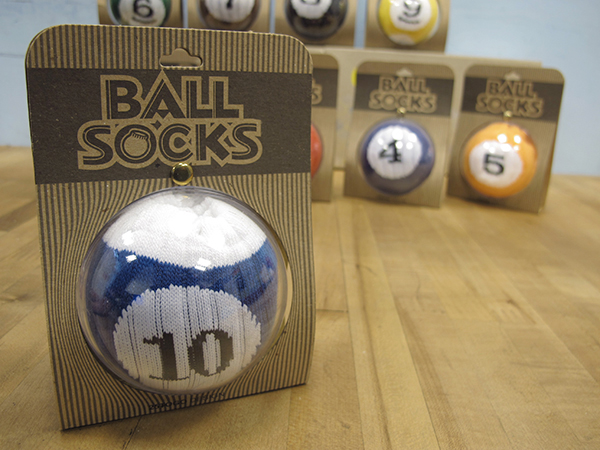 【生活玩物】哥穿的不是襪子，是品味：25TOGO 造型球襪