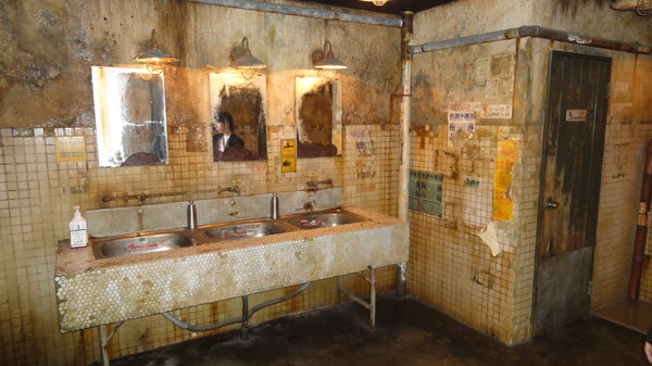 百分百模擬香港九龍寨城的日本電玩遊樂場