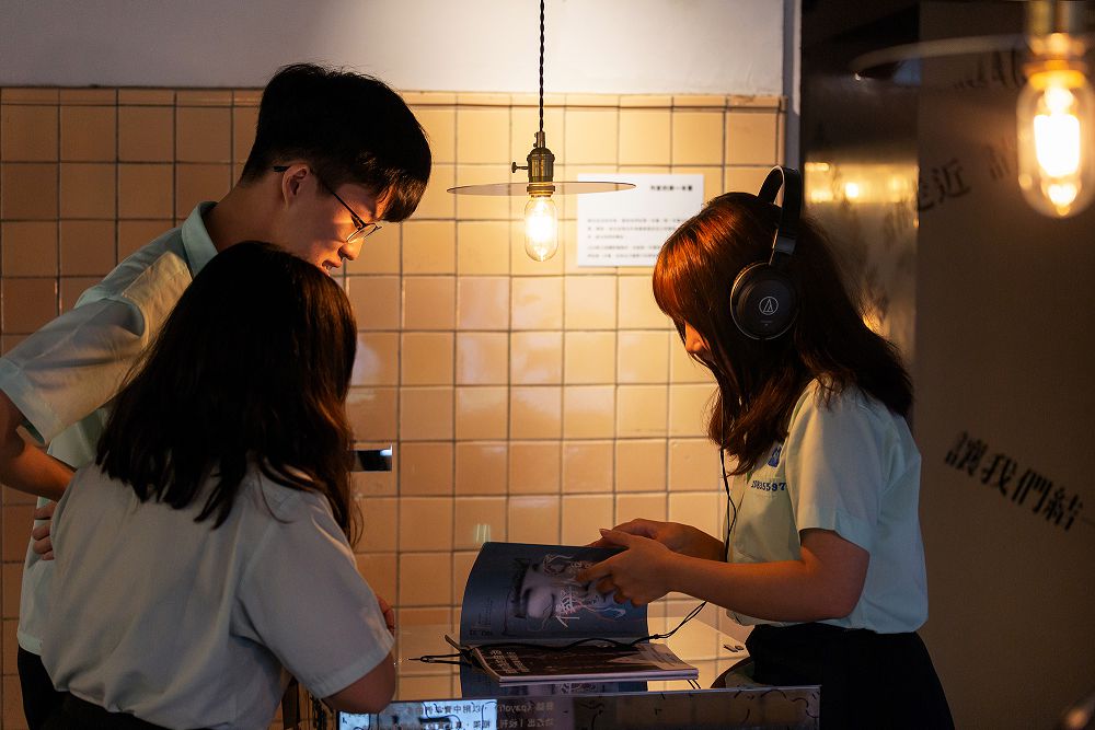 2020 華文朗讀節「回歸聲音本質」！6 大名作家的第一本青澀著作、4 位設計師選書、Podcast 朗讀一次登場