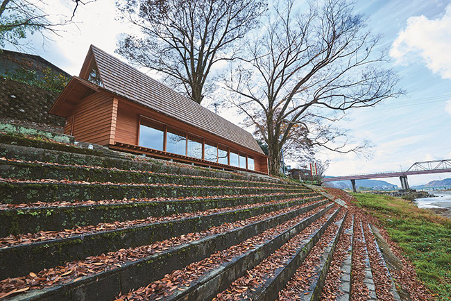 由全民參與、建築師打造的設計感 Airbnb！「吉野杉之家」結合奈良林業在世界發光！