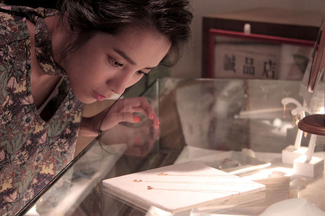 ﻿﻿﻿﻿購物是一種正能量釋放 質感女生温貞菱逛誠品生活週年慶