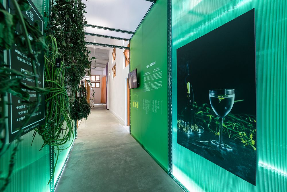 新富町文化市場年度大展「萬華世界 WAN der LAND」歡迎光臨!香氣、食物設計與調酒組成五星級「艋舺」套餐