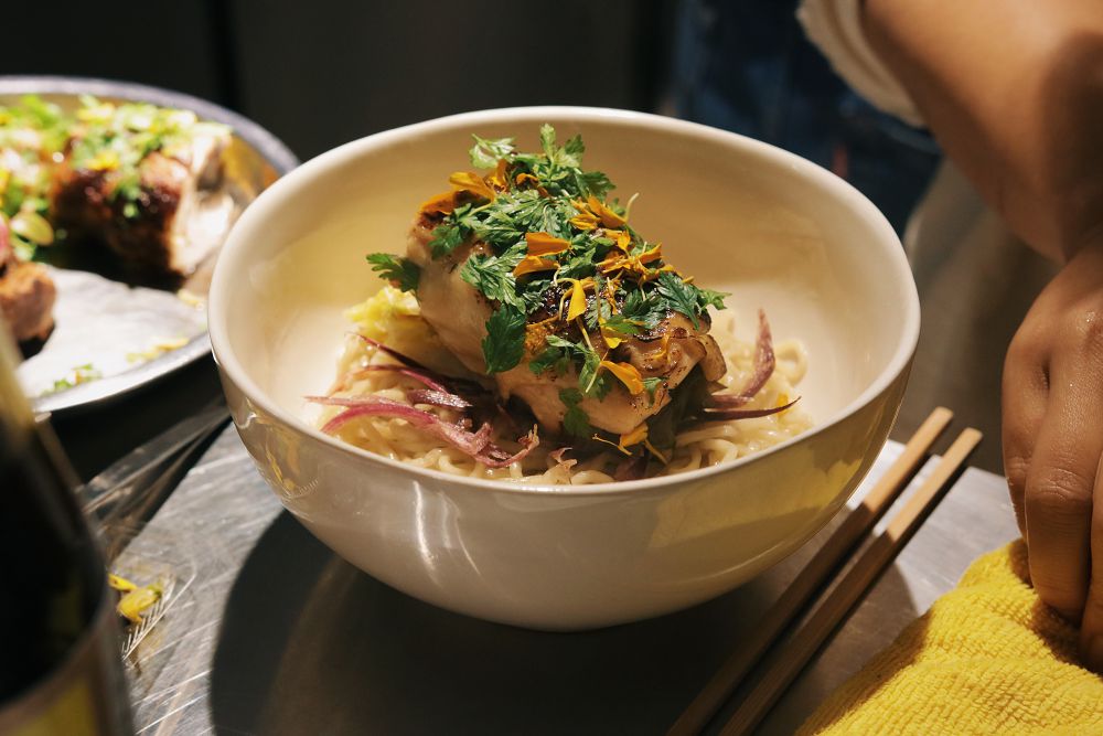 手工麵職人林擠米台灣味沾麵溫暖開動！快閃 Daily by Draft Land 白日小酒館，品嚐麵條的酸、甜、麻、辣、鹹五味