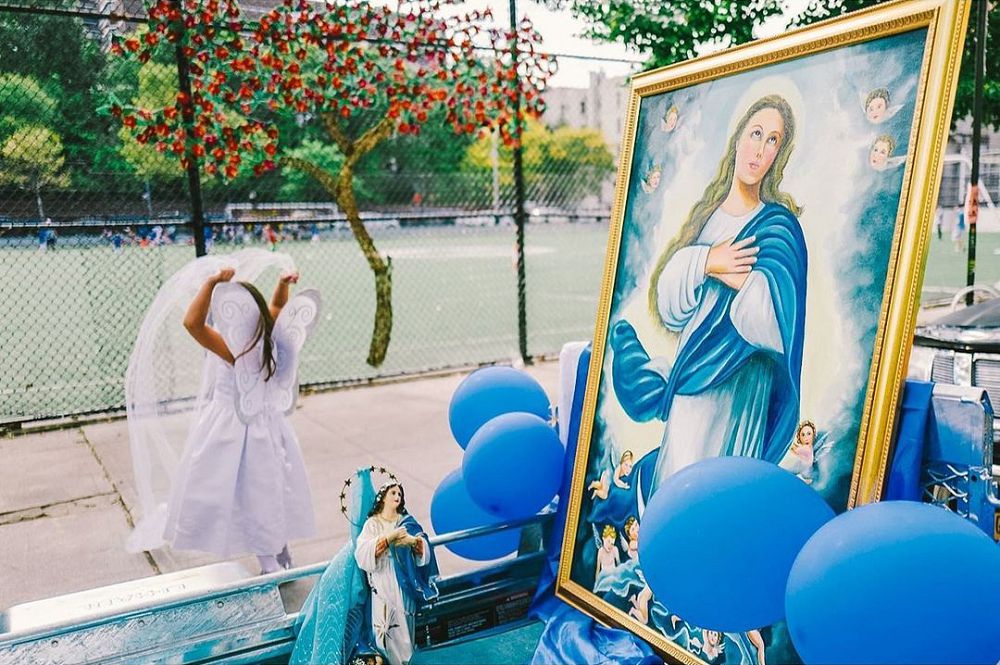 拍下絕佳錯位瞬間！紐約攝影師Jonathan Higbee捕捉城市日常趣味街拍