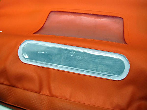 【生活玩物】梅雨季，你需要一個防水好包