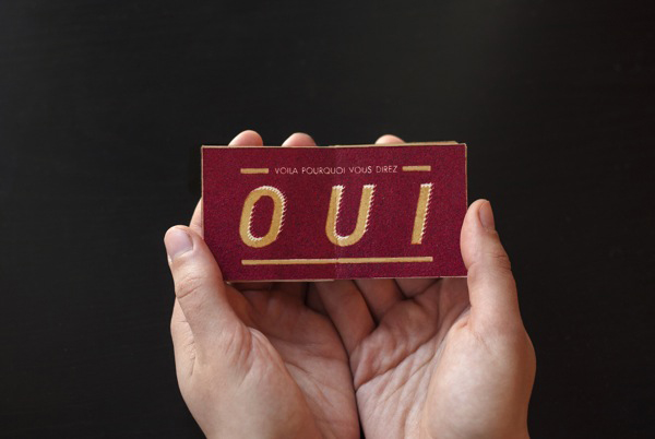 向好工作求婚，訂婚戒指盒履歷表