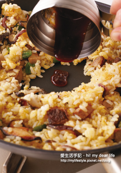 【閱讀書摘】用平底鍋來做粒粒分明叉燒炒飯吧！