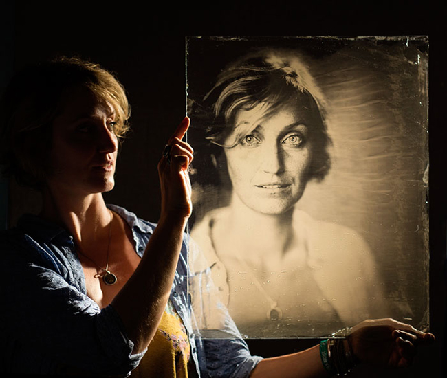 再一張琥珀色倩影!原來 19 世紀的人是這樣照相