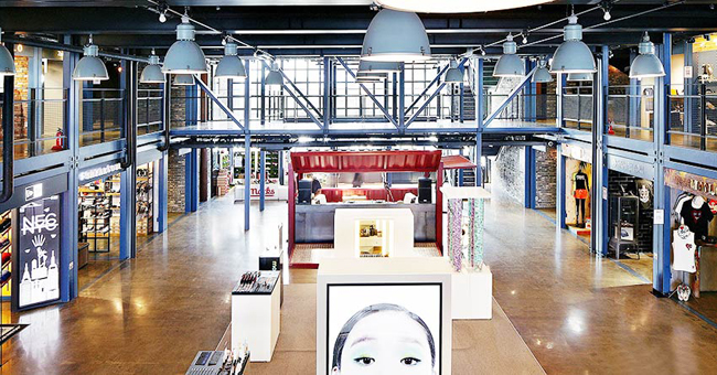 韓國旅遊必逛！Common Ground 世界最大藍色貨櫃商圈