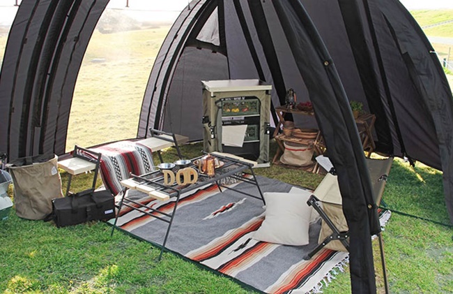 萬用露營桌 TEQUILA TABLE 給你滿滿的野外用餐平台！