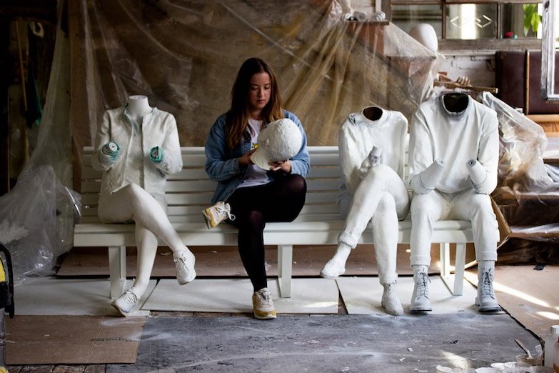 你也對手機過分依賴嗎？到 2018 阿姆斯特丹燈光節看看別人眼中的你